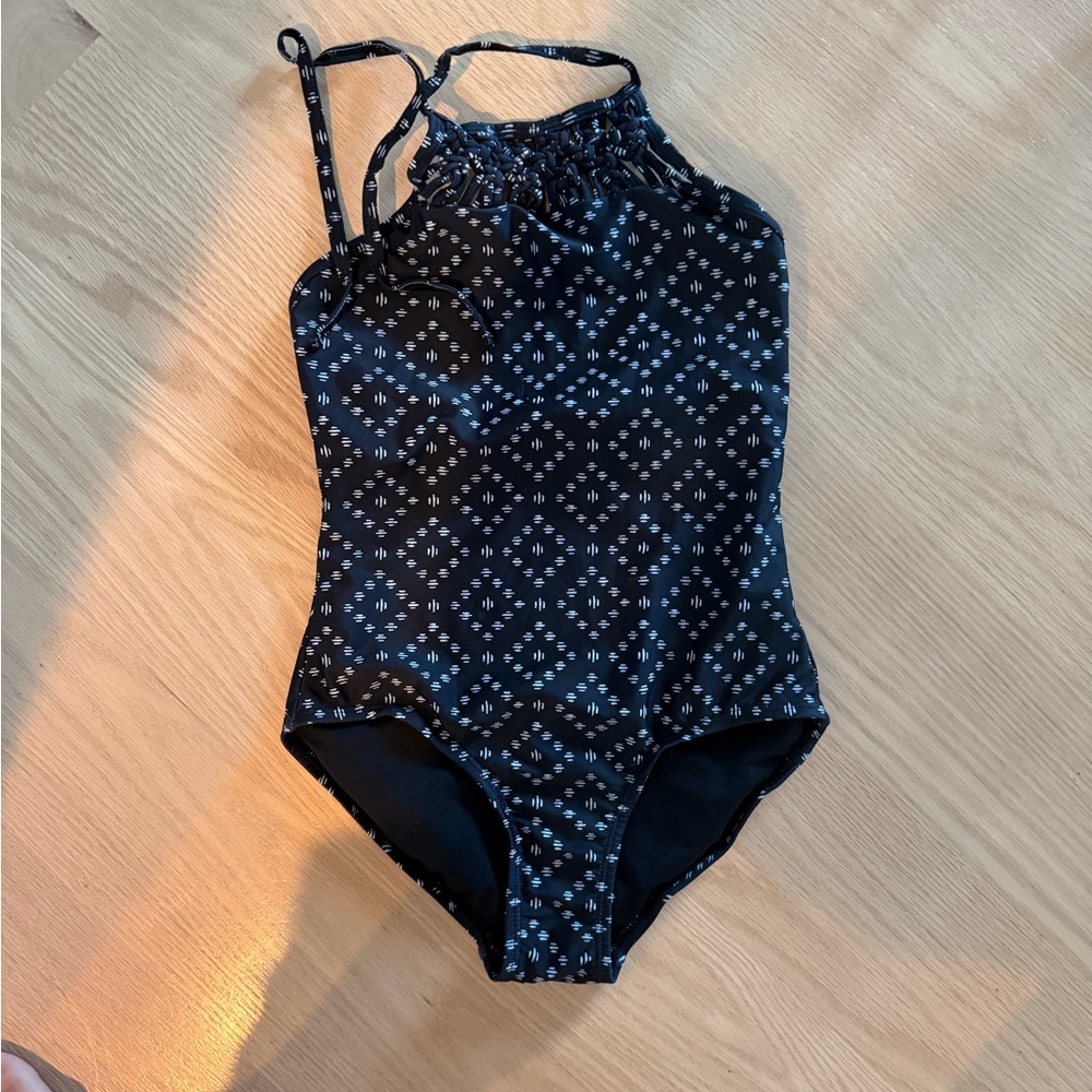 Old Navy Kids One-Piece Swimsuit in Black and White